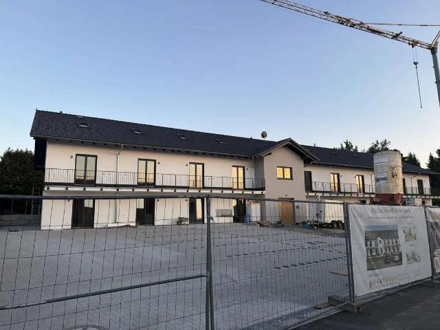 Erstbezug Maisonette Wohnung: voll möbliert, Balkon, Stellplatz