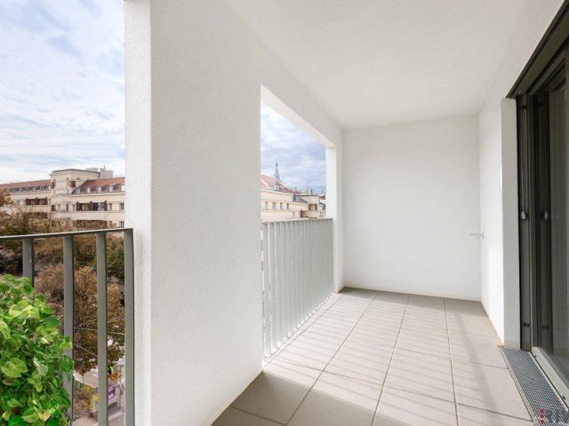 ERSTBEZUG mit ca. 8 m² LOGGIA | 3 Zimmer Neubau | Fernwärme | TG Stellplatz optional | Nachhaltiges Wohnbauprojekt