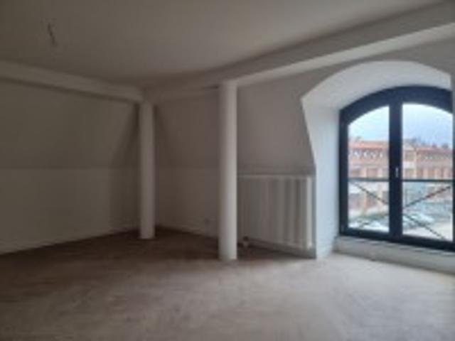 ERSTBEZUG mit Einbauküche & Aufzug 2 Zimmer nähe Rathaus