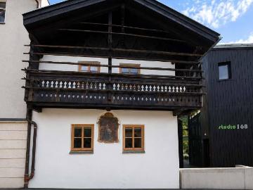 Erstbezug mit Stil – perfekt für 4er WG: Chalet in zentrumsnähe