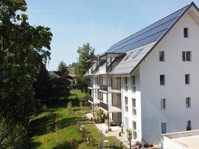 ERSTBEZUG, NATURNAH UND MODERN