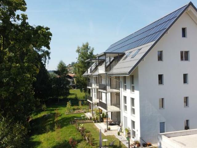 ERSTBEZUG, NATURNAH UND MODERN