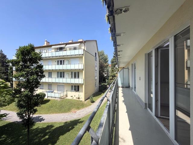 Erstbezug nach Teilsanierung, Terrassenwohnung im Grünen / First occupancy after part renovation, Terrace Apartment in the greenery /