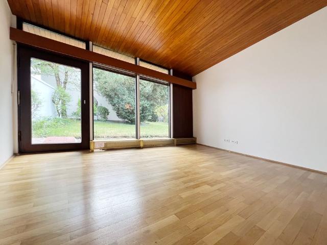 ERSTBEZUG nach umfassender Modernisierung* Schmuckstück im Bauhausstil