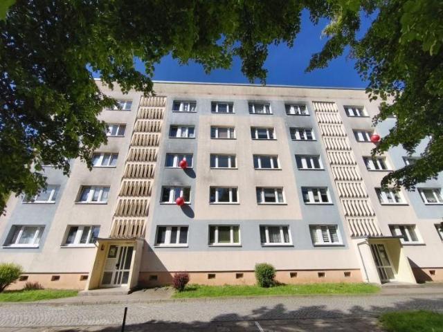 Erstbezug nach Vollsanierung Vierraumwohnung in der 1.Etage!