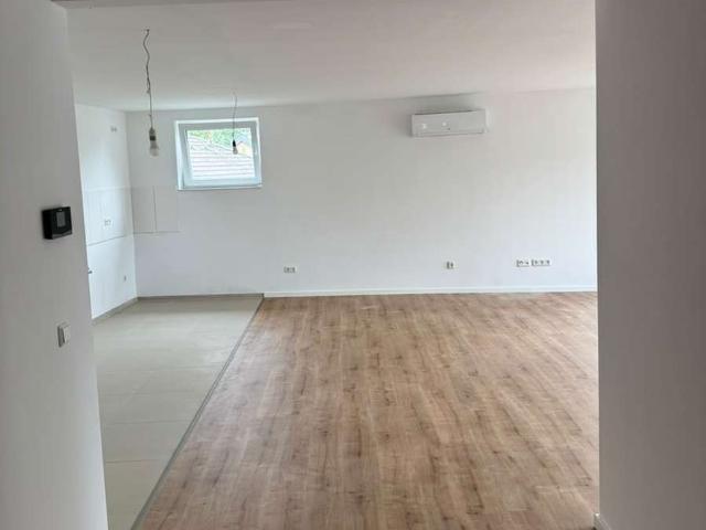 Erstbezug nach Ausbau: Großzügige 3 Zimmer Wohnung mit Terrasse in Südkirchen