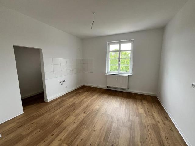 Erstbezug nach Einzelmodernisierung Moderne 4 Zimmer Wohnung sucht neue Bewohner