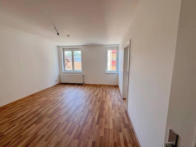 Erstbezug nach Generalsanierung | 2 Zimmer | gefördert | unbefristet