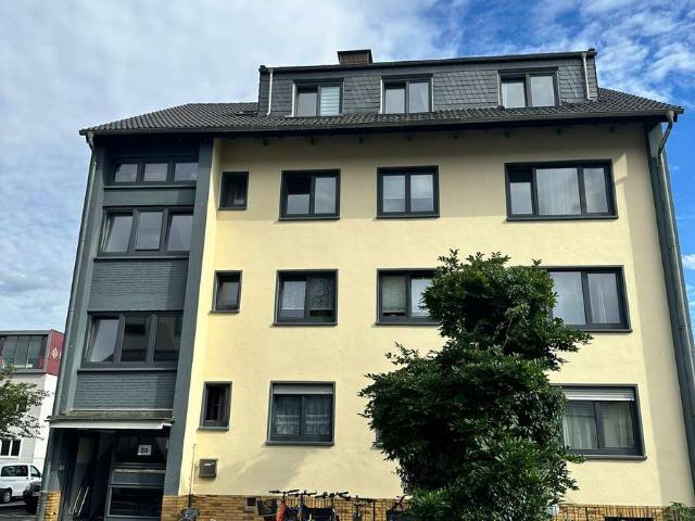 Erstbezug nach High End Kernsanierung: 4,5 Zimmer Wohnung mit Premium Küche und hochwertiger Ausstat
