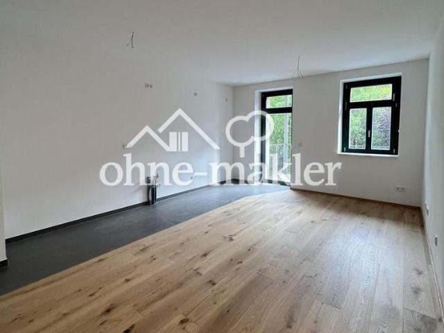 Erstbezug nach hochwertiger Sanierung mit Balkon u. Stellplatz