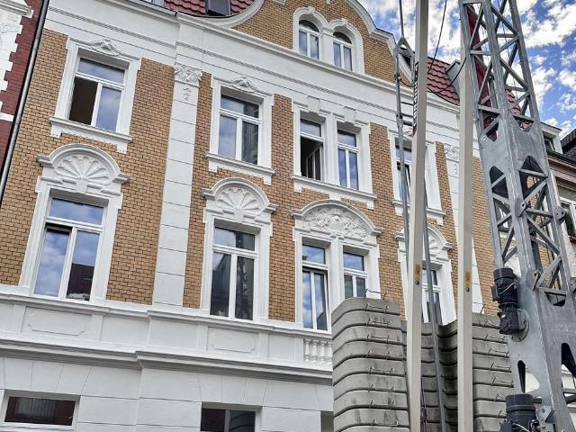 Erstbezug nach Kernsanierung: Altbauwohnung mit 3 Zimmern und Balkon im Kreuzviertel