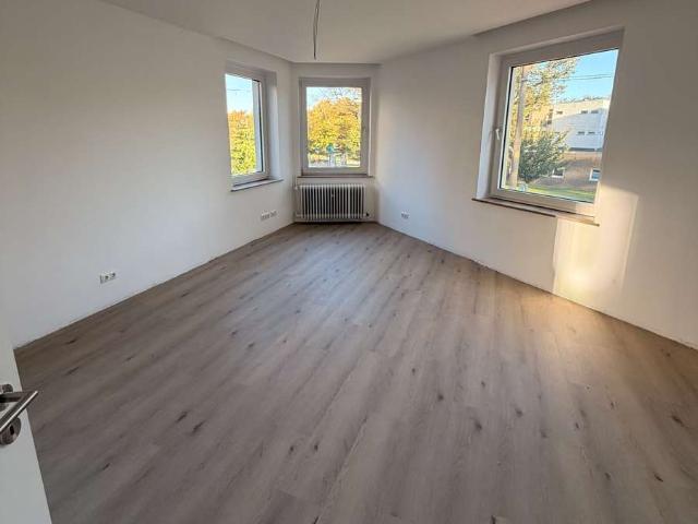 Erstbezug nach Kernsanierung: Großzügige Vier Zimmer Wohnung in Hildesheim