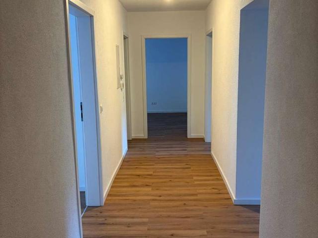 Erstbezug nach Kernsanierung – großzügige 4 Zimmer Wohnung mit Loggia in Waldkirch