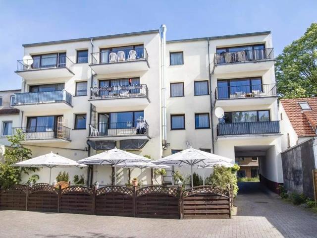 Erstbezug nach Kernsanierung – helle 1 Zimmer Wohnung mit Balkon