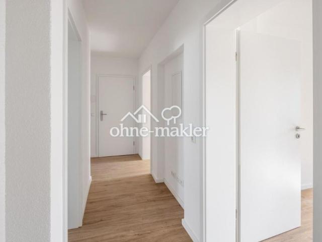 Erstbezug nach Kernsanierung: Helle 3 Zimmer Wohnungen in Mehrfamilienhaus 1.OG & 2.OG