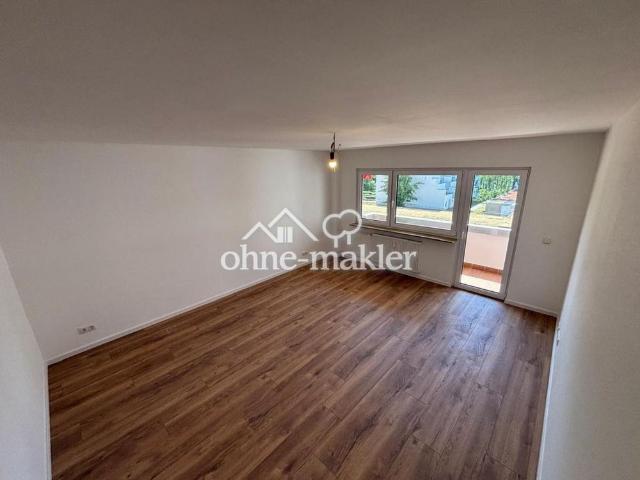 Erstbezug nach Kernsanierung: Helle 4 Zimmer Wohnung mit 2 Balkonen & Aufzug in Dietzenbach