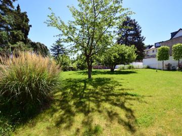 Erstbezug nach Kernsanierung: Historisches Wohnhaus mit moderner Komfortausstattung und großem, sonnigem Garten