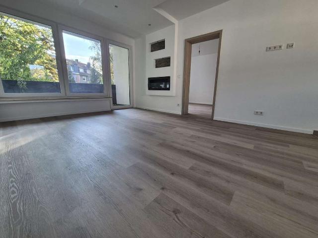 Erstbezug nach Kernsanierung! 3 Zi. mit Balkon