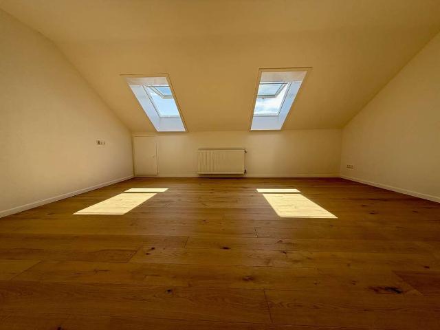 Erstbezug nach Kernsanierung | 3 Zimmer mit Echtholzparkett & Balkon