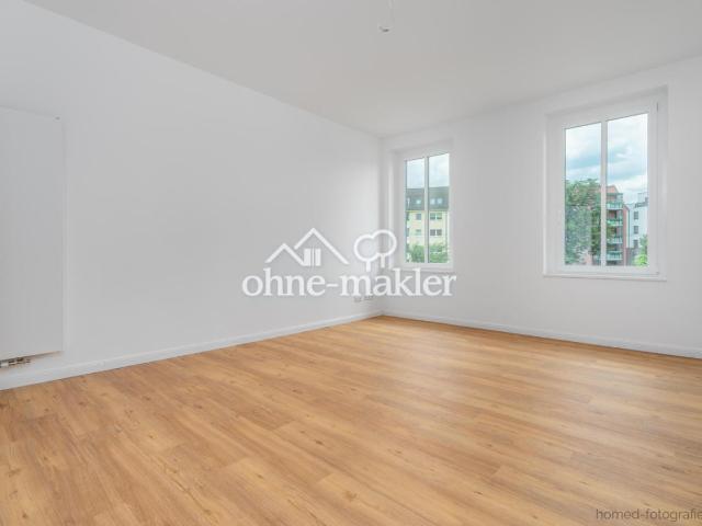 Erstbezug nach Kernsanierung 3 Zimmer Altbau mit Wohnküche, Bad und Balkon in Berlin Köpenick