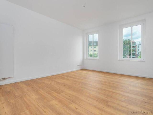 Erstbezug nach Kernsanierung 3 Zimmer Altbau mit Wohnküche, Bad und Balkon in Berlin Köpenick