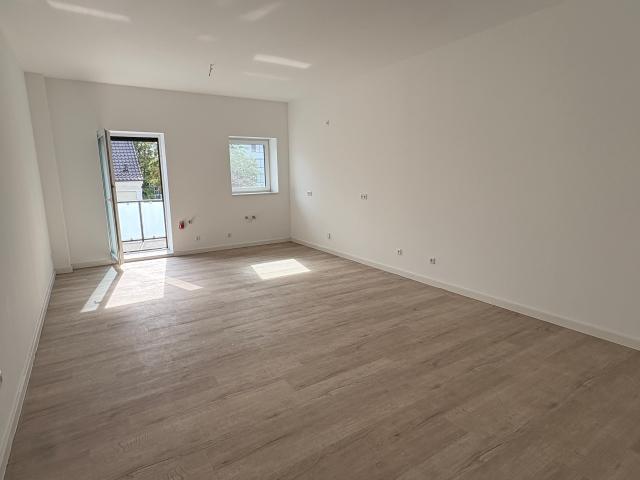 Erstbezug nach Kernsanierung: 3 Zimmer Wohnung in Moers Zentrum