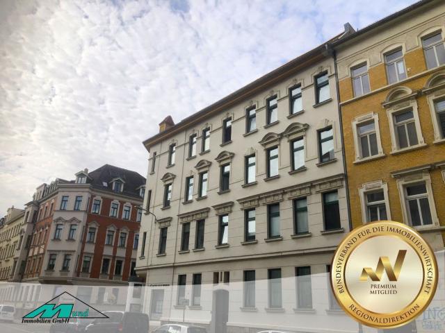 Erstbezug nach Komplettrenovierung charmante 3 Zimmer Altbauwohnung mit ca. 85 m² und Balkon
