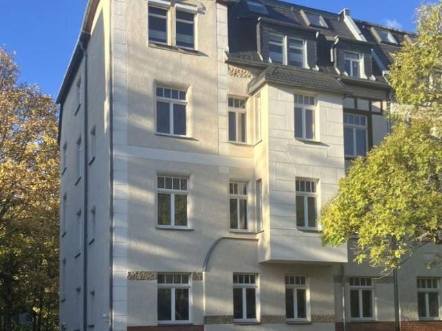 Erstbezug nach Komplettrenovierung! Charmante Familienwohnung im Hochparterre in toller Lage
