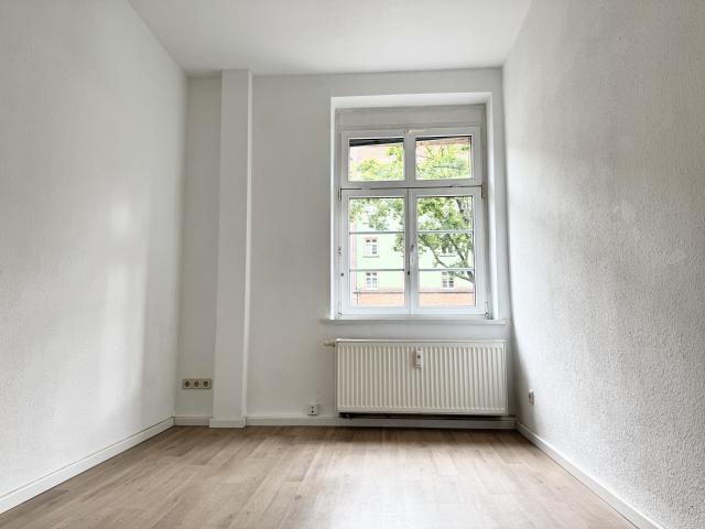 Erstbezug nach Komplettsanierung: 2 Raumwohnung in der Dresdner Neustadt zur Miete!