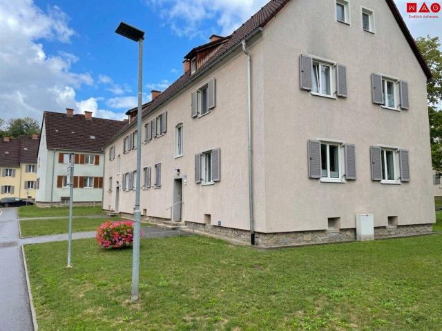 Erstbezug nach Komplettsanierung 2 Zimmer Erdgeschoßwohnung