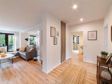 ERSTBEZUG NACH MODERNISIERUNG: 4 ZI. WOHNUNG MIT KAMIN – SAARNER DORF IN LAUFNÄHE  OHNE PROVISION