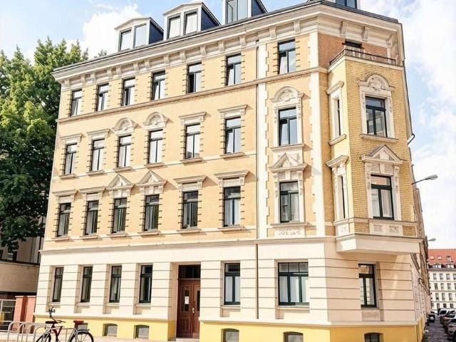 Erstbezug nach Modernisierung! Inklusive Balkon & neuer Einbauküche