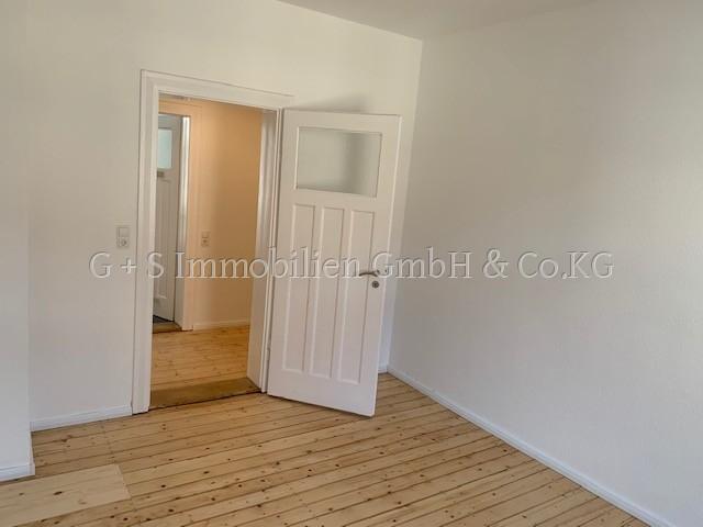 Erstbezug nach Modernisierung Lichtdurchflutete 2,5 Zimmer Eigentums Wohnung Balkon in Planung