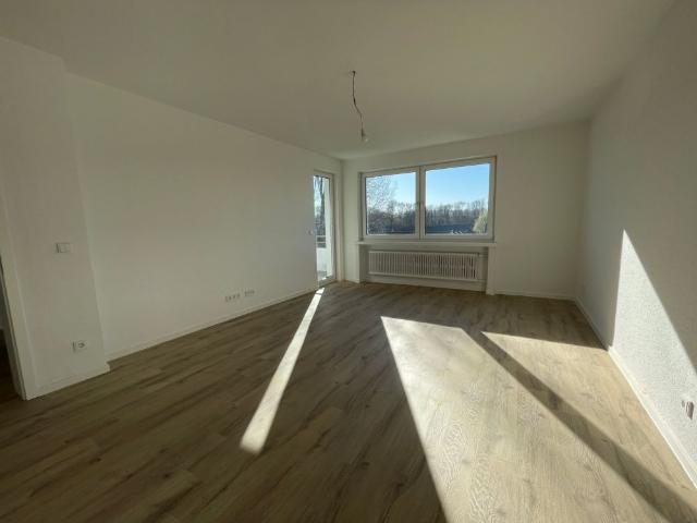 Erstbezug nach Modernisierung*Balkon*Tageslichtbad