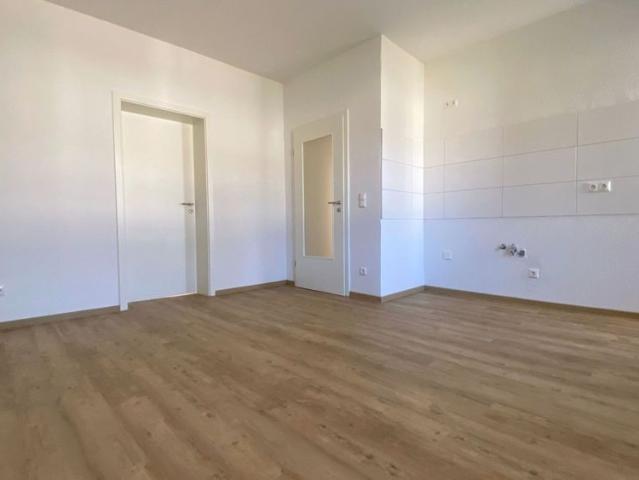 Erstbezug nach Modernsierung! Charmante 3 Raumwohnung in ruhiger Lage!