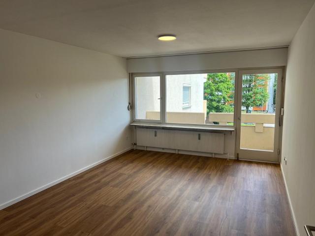 Erstbezug nach Renovierung! 1 Zimmer WHG mit neuer EBK & Balkon Wohnung Unterhaching
