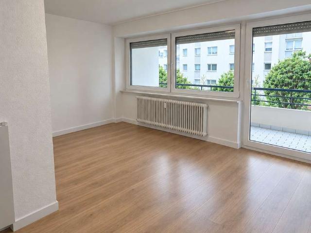 Erstbezug nach Renovierung: 1 Zimmer Wohnung mit Balkon in Lörrach