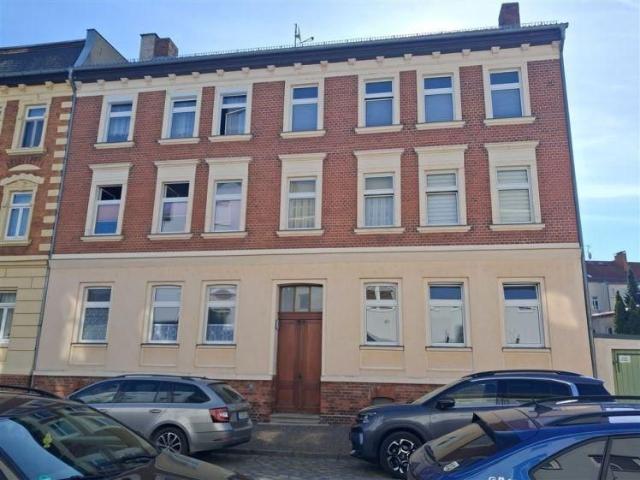Erstbezug nach Renovierung 2 Raum Wohnung im Hochparterre