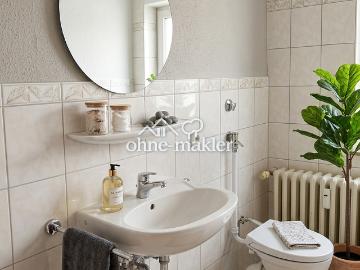 Bezugsfertige 2 Raum Wohnung mit EBK & Balkon
