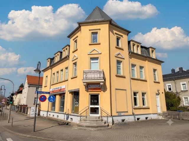 Erstbezug nach Renovierung, 2 Zi Whg, Dusche und Wanne