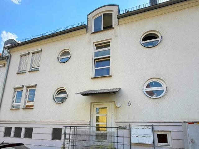 Erstbezug nach Renovierung – 2 Zimmer Wohnung mit Südwest Terrasse Stuttgart Zazenhausen