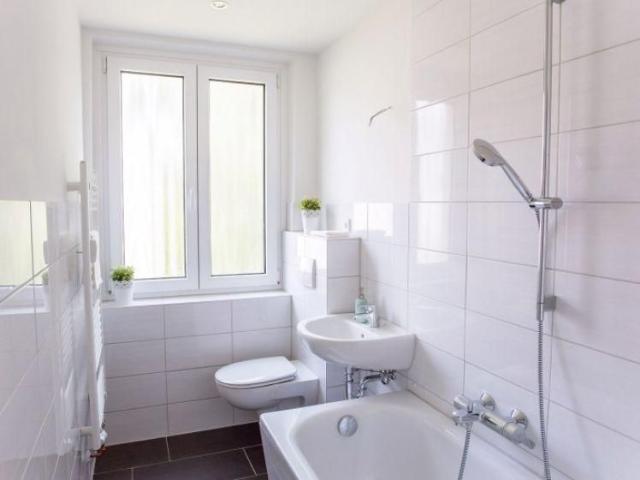 Erstbezug nach Renovierung gestalten Sie Ihr neues Bad mit!