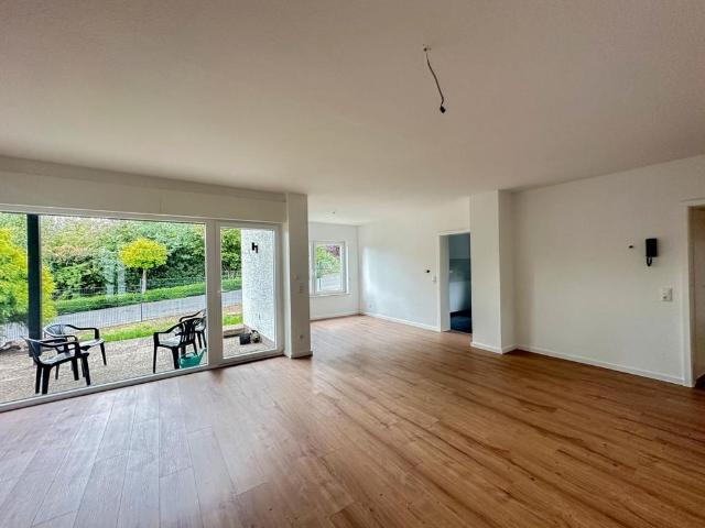 Erstbezug nach Renovierung: Lichtdurchfluteter Bungalow zum Wohlfühlen!