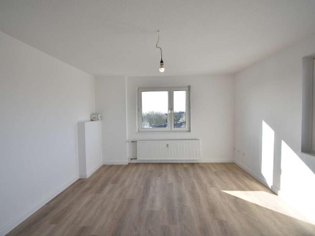 Erstbezug nach Renovierung! Moderne 3 Zi Whg mit 2 Balkonen in Heiligenhaus