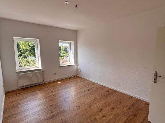 Erstbezug nach Renovierung – Stilvolle 2 Zimmer Wohnung in Leipzig Möckern