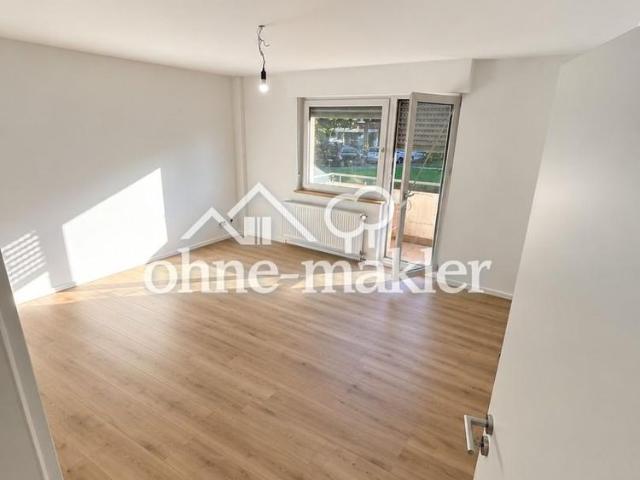 Erstbezug nach Sanierung 3 Zimmerwohnung mit Balkon WG geeignet