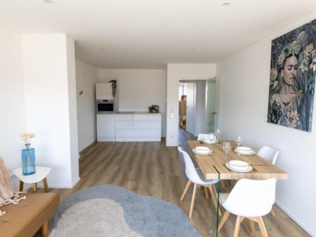 Erstbezug nach Sanierung 3 Zimmer Wohnung mit Balkon in Neustadt