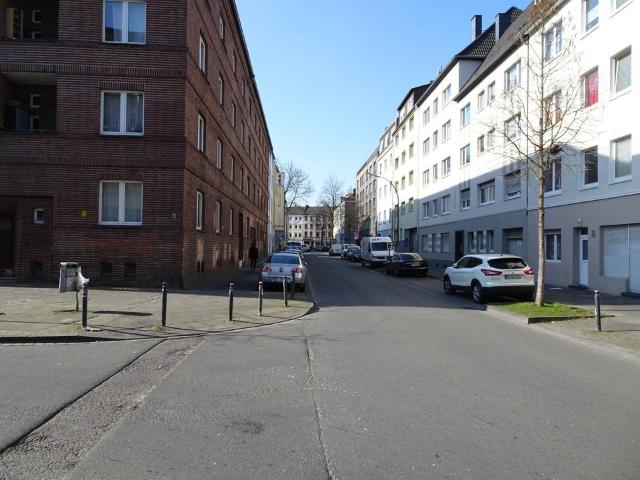 Erstbezug nach Sanierung: 3 Zimmer Wohnung mit gehobem Standard