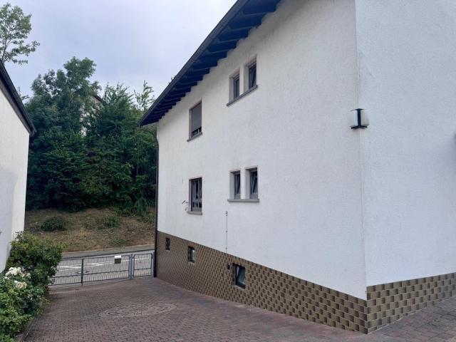 Erstbezug nach Sanierung | 120 m² | Neue Einbauküche | Garage | Ruhige Lage in Fürth Lörzenbach
