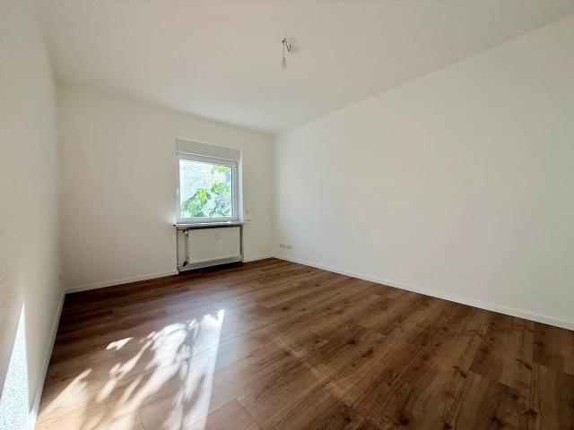 Erstbezug nach Sanierung – 1 ZKD/Balkon Wohnung mit Einbauküche